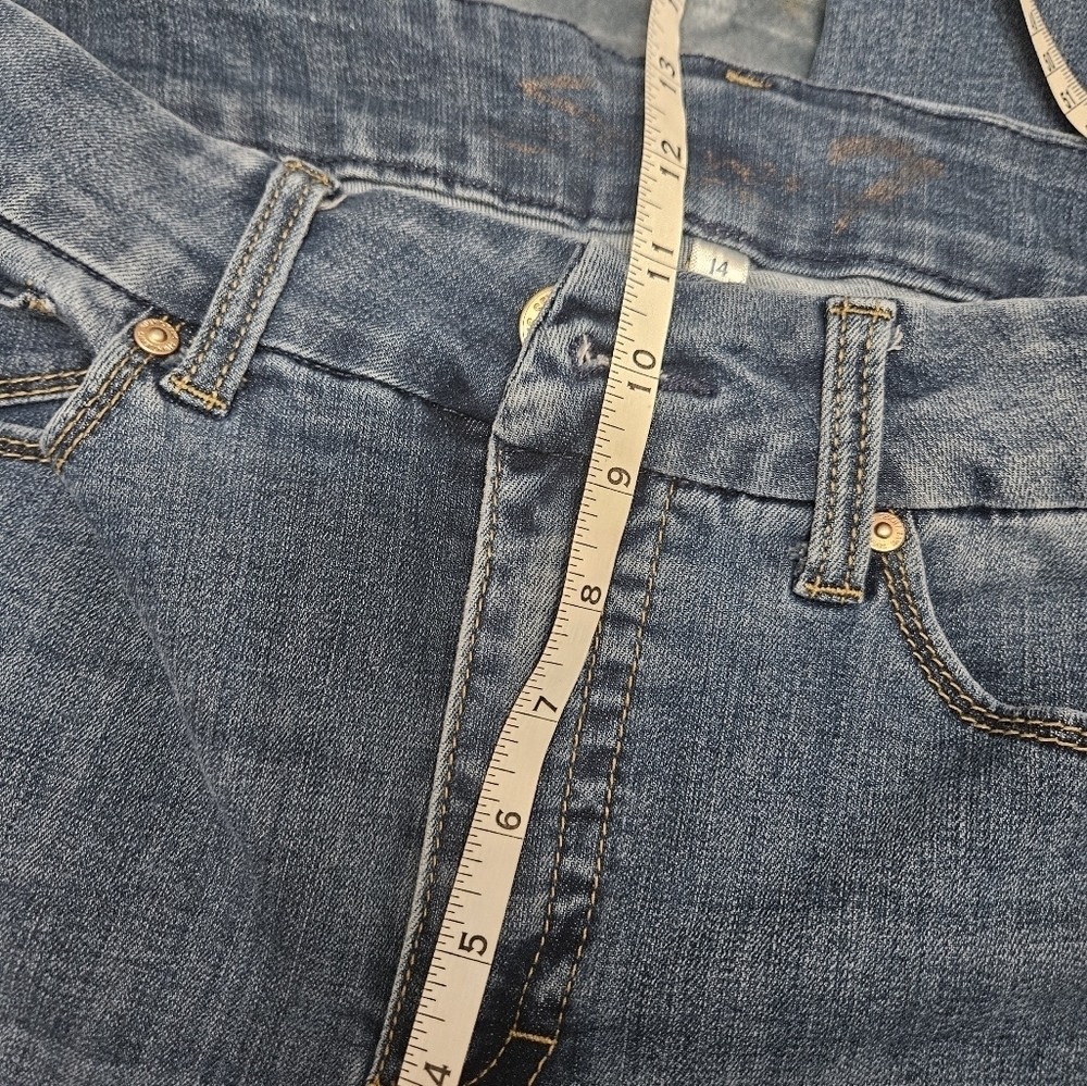Seven7 Medium Wash High Rise Skinny Jeans! - Picture 6 of 8